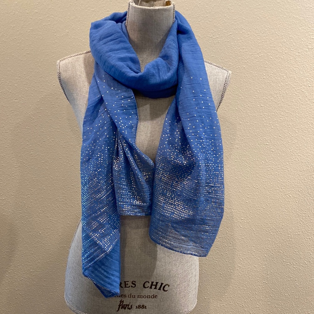 Blue scarf